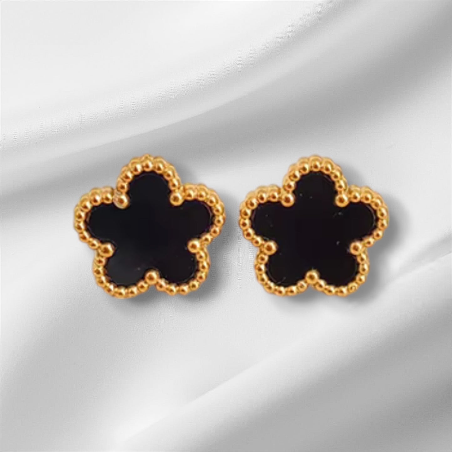 LUSSO™ Clover Earrings